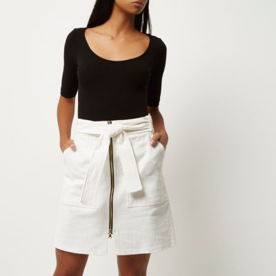 White textured zip-up A-line skirt